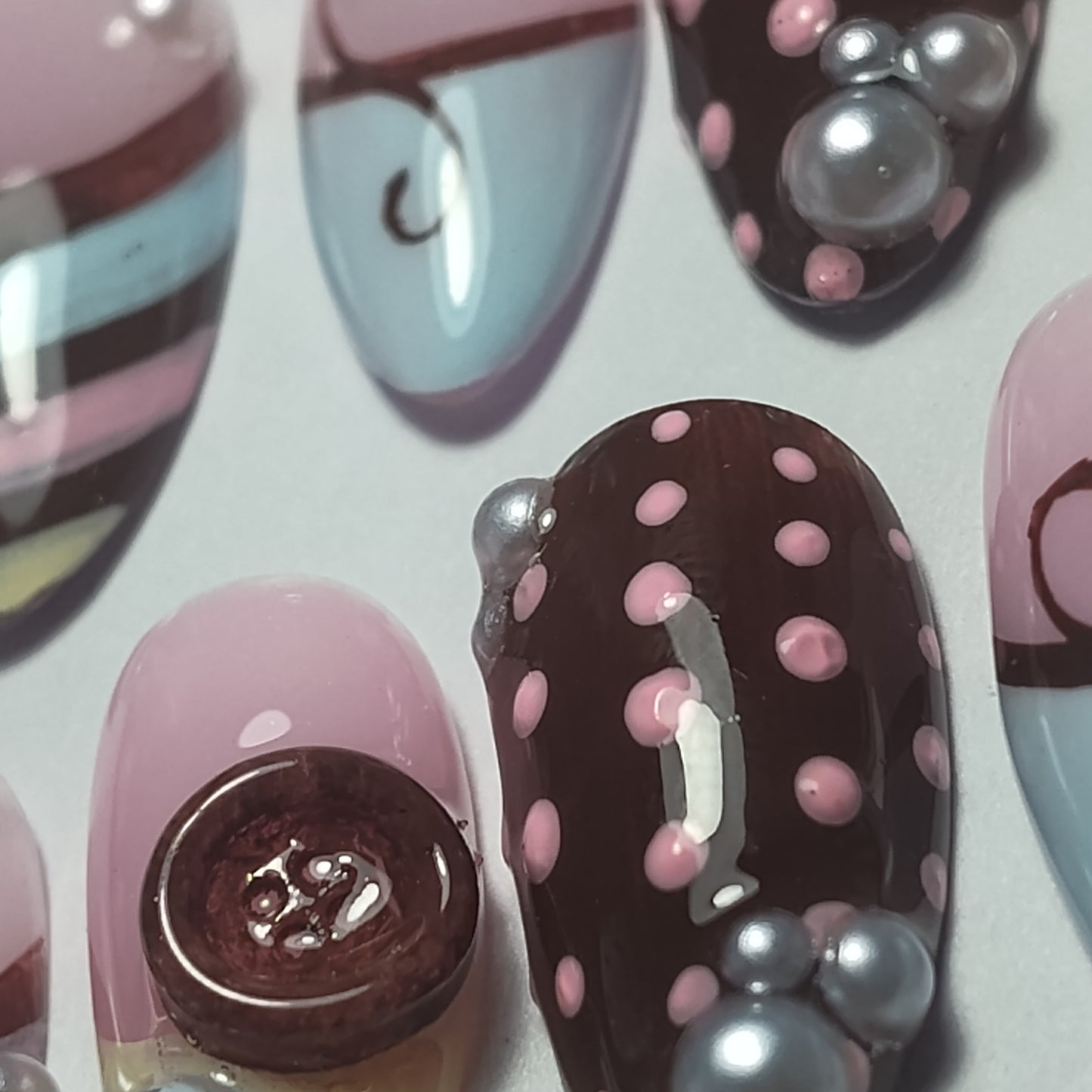 "Baby Blue Neapolitan" press ons