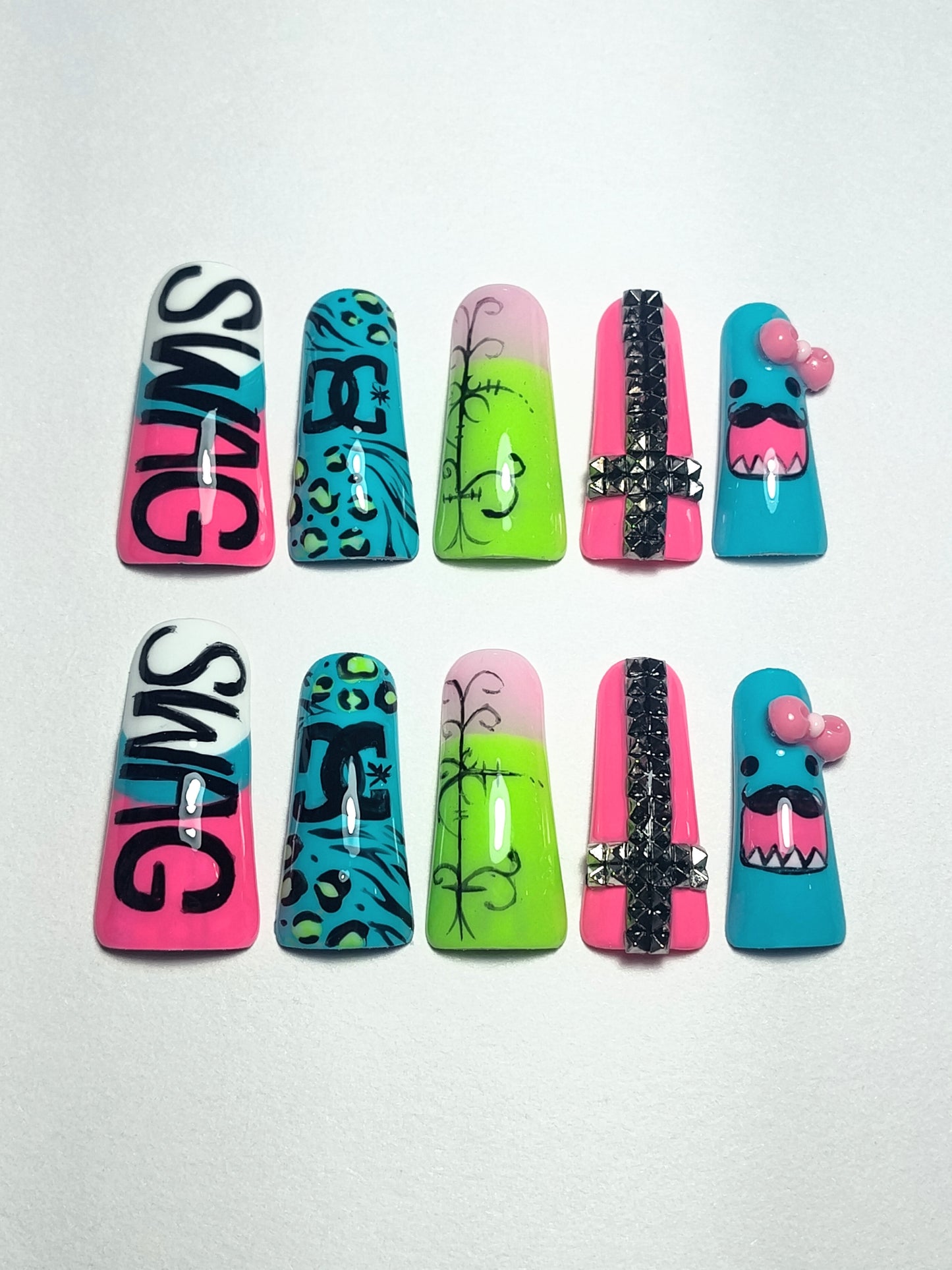 "Domo Swag" Press Ons