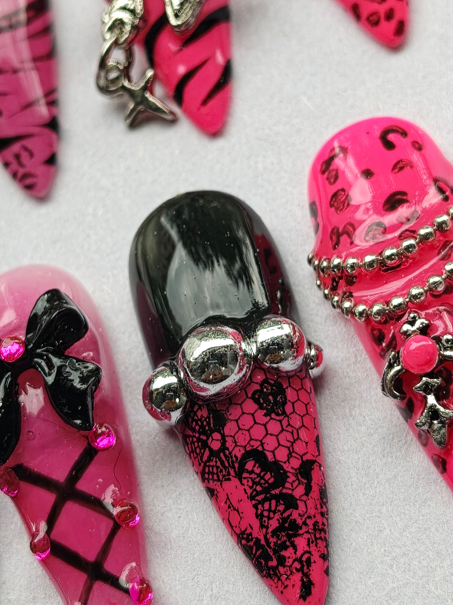 "Pink Pop Punk" press ons