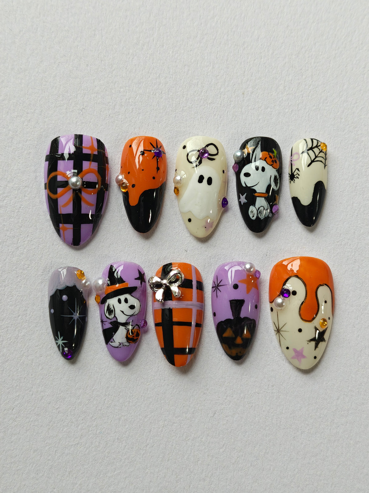 "Snoopy's Candy Run" press ons