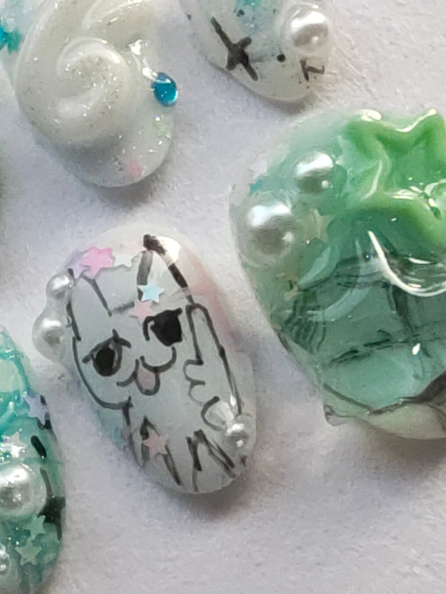 "Silly silly kitties blue ver. " press ons