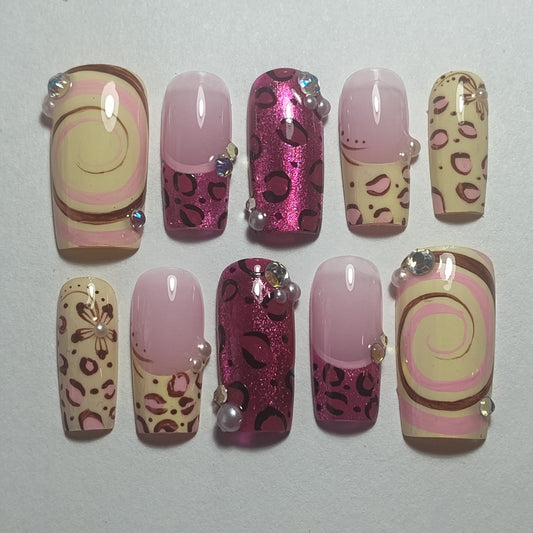 "Gyaru Flavor Neapolitan" press ons