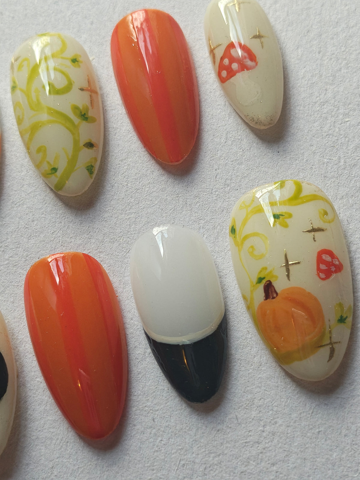 "Pumpkin Kitty" Press ons