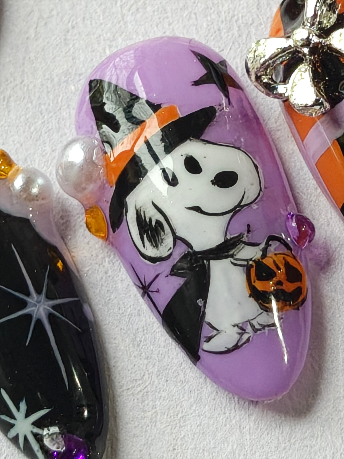 "Snoopy's Candy Run" press ons